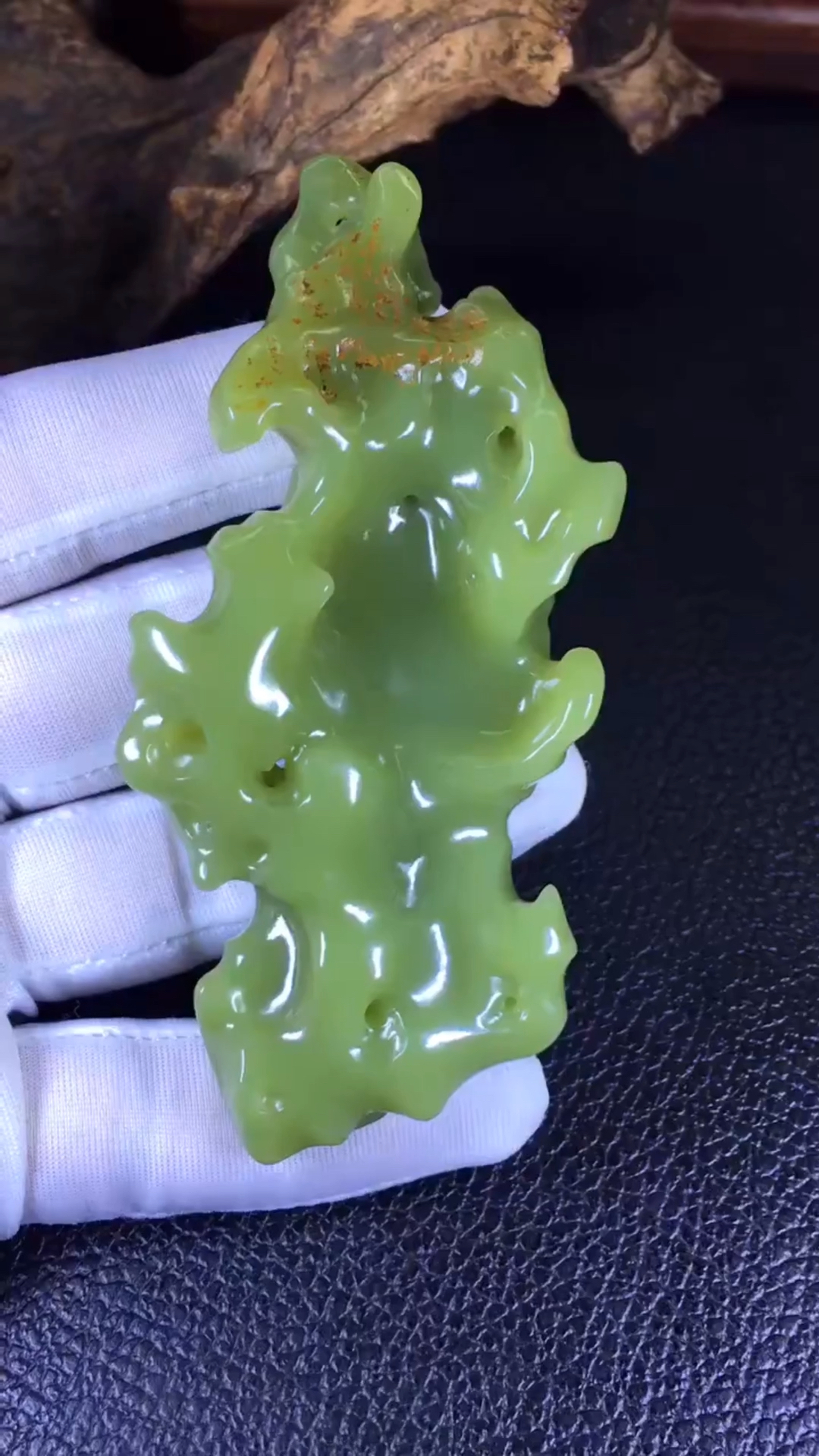 极品析木黄绿河磨玉,无结构,收藏级,珊瑚石,太湖石手把石,重108克