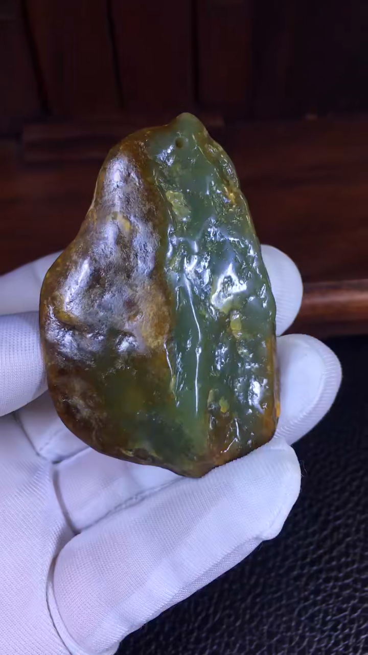 析木河磨玉独籽料,62*40*10mm,34.