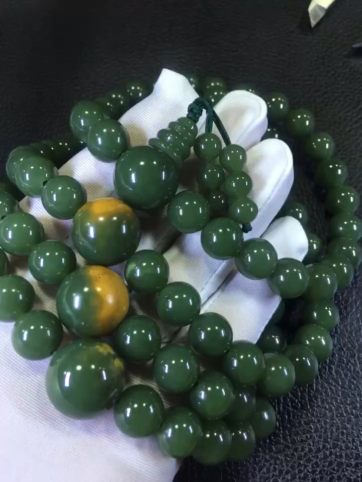 精品析木绿河磨玉108粒佛珠,11.9圆珠,328克.